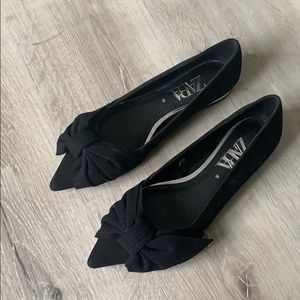 Zara black shoes with bow